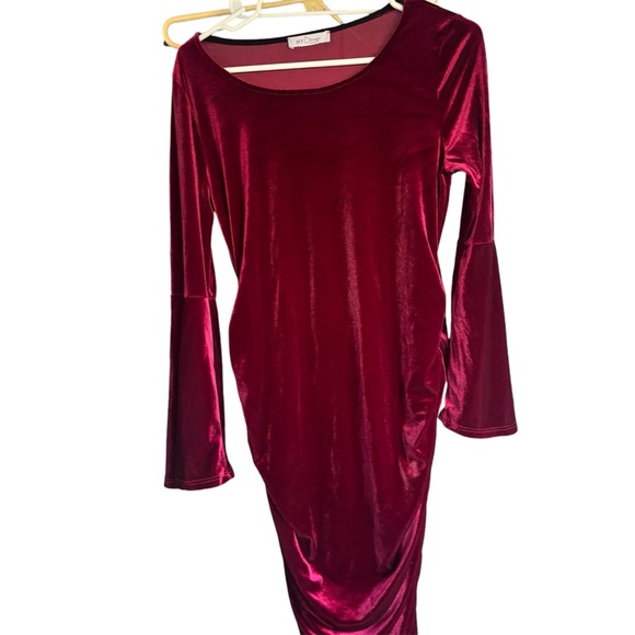 Rosie Velvet Bell Sleeve Bodycon Dress - Picture 2 of 9